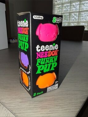 Teenie Needoh Funky Pup - Pink & Orange